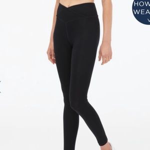 Seriously Soft High-Rise Crossover Leggings